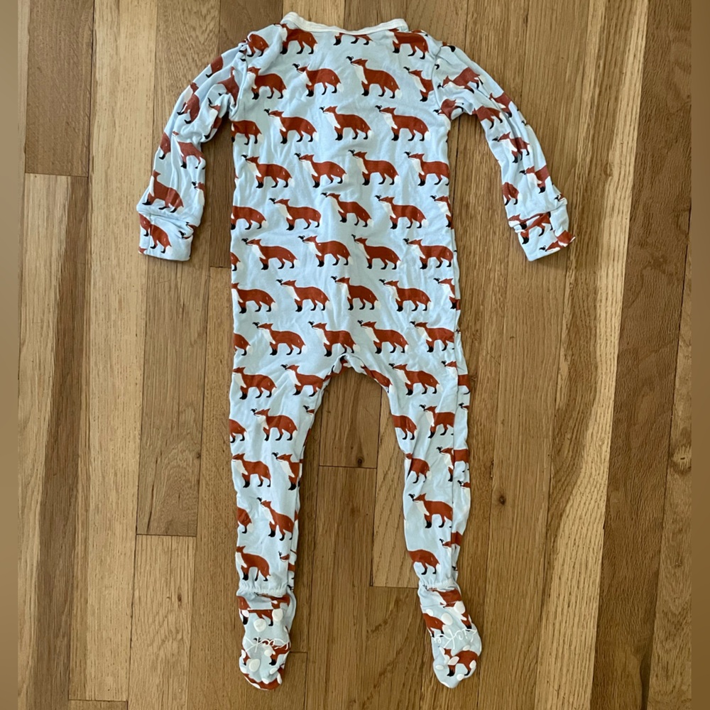 Kickee Pants size 9-12 month Fox Patterned Kids Footie